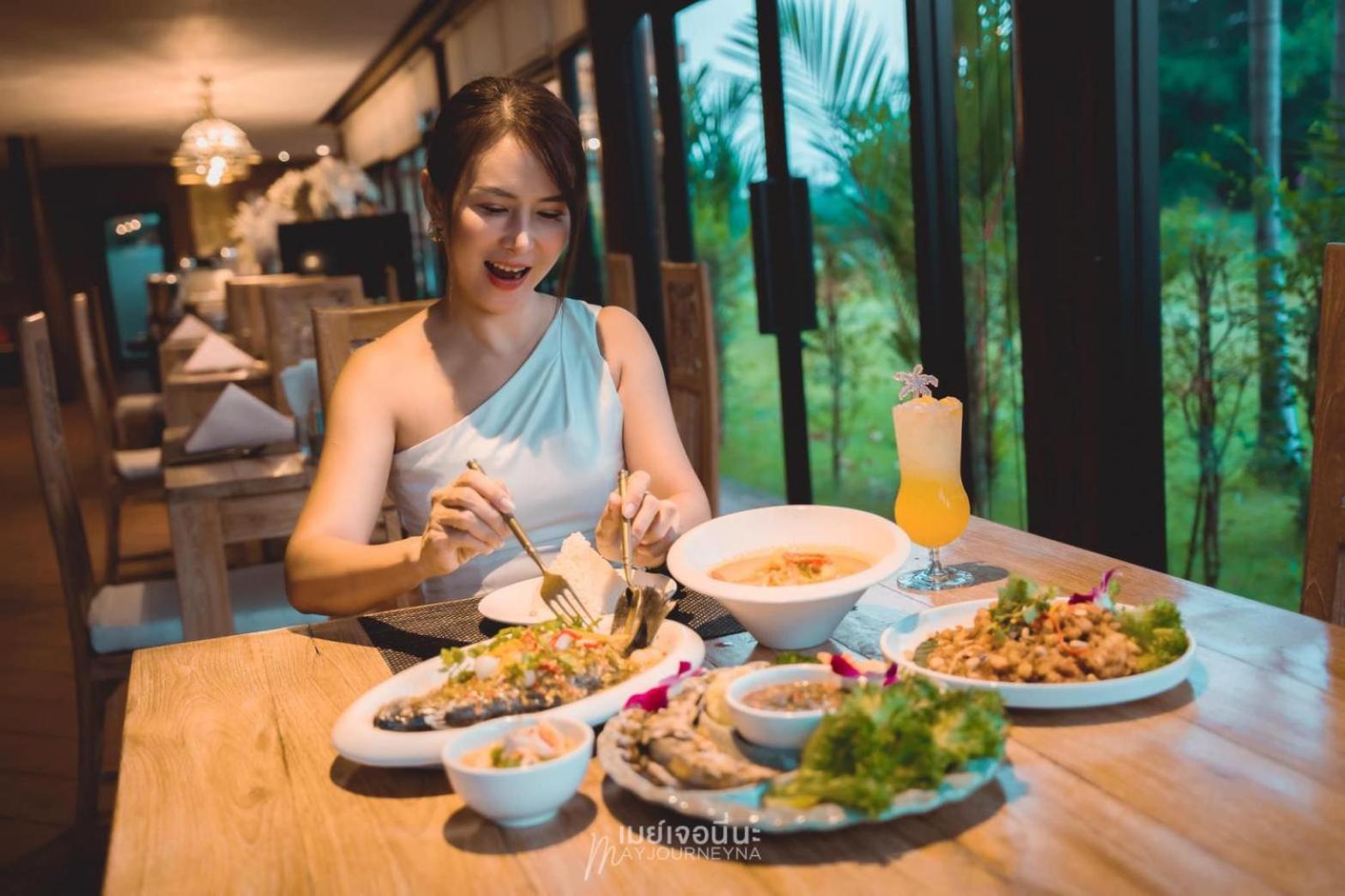 Divalux & Bangkok, Suvarnabhumi Airport-free Shuttle 酒店
